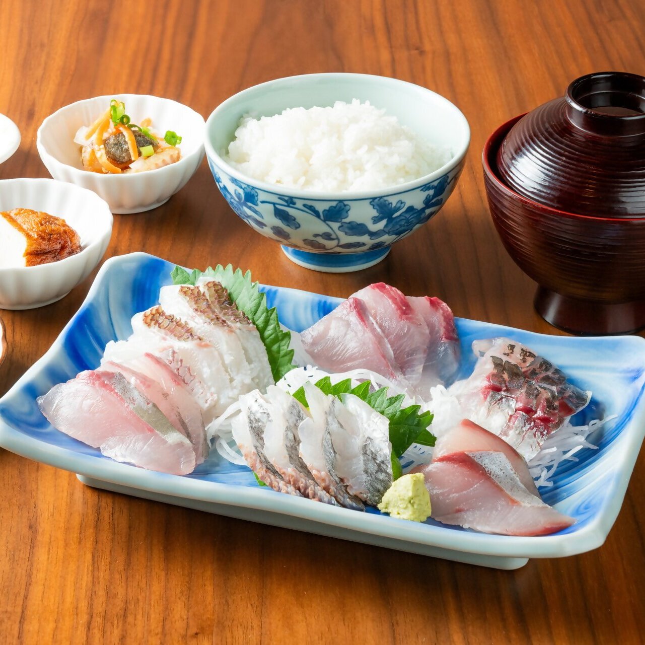 うずしお館 飲食割引券（900円分）